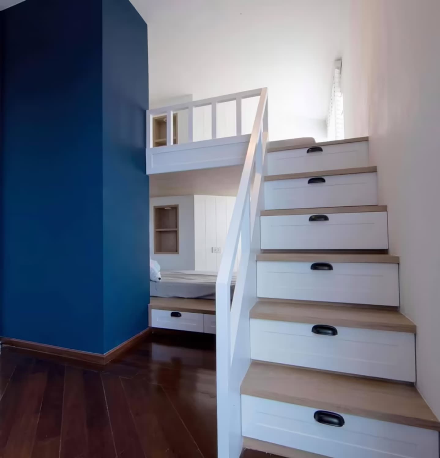 Condo for Rent, Sale at Muang Thai - Phatra Complex - Image 5