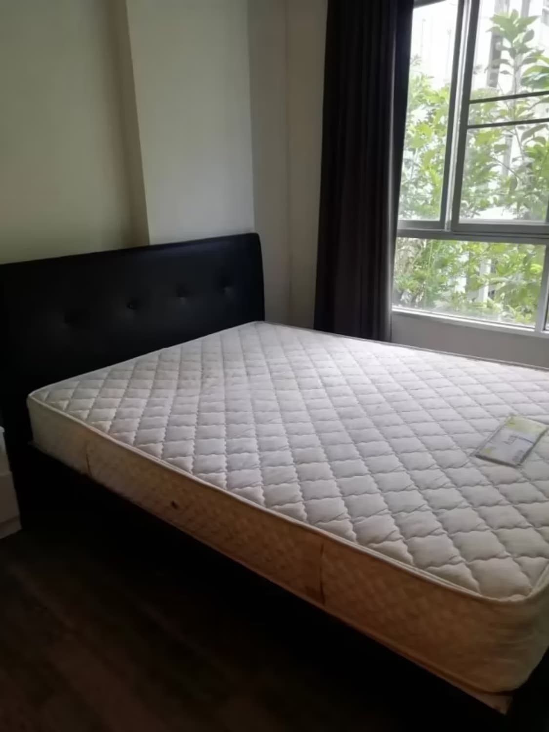 1 Bedroom Condo - Image 1