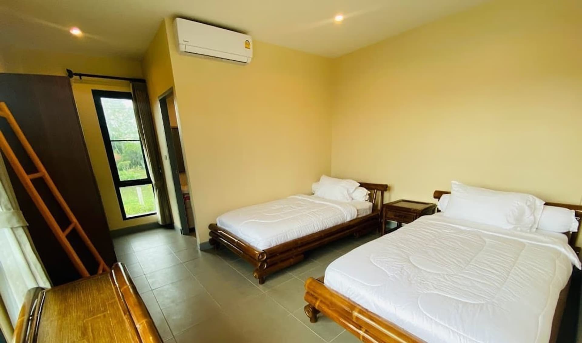 5 Bedroom House - Image 9