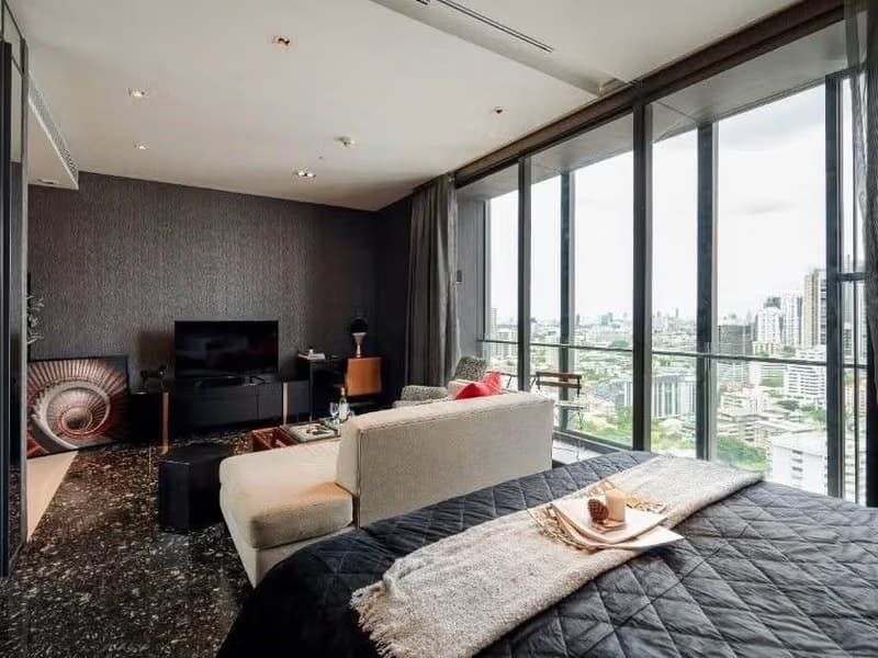1 Bed Condo for Rent and Sale in Khlong Toei