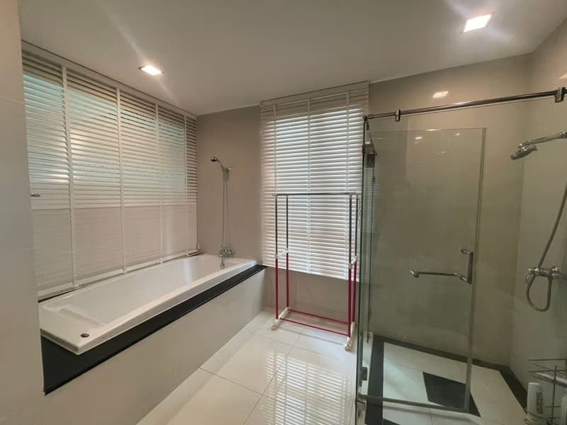2 Bed Condo for Rent in Pathum Wan