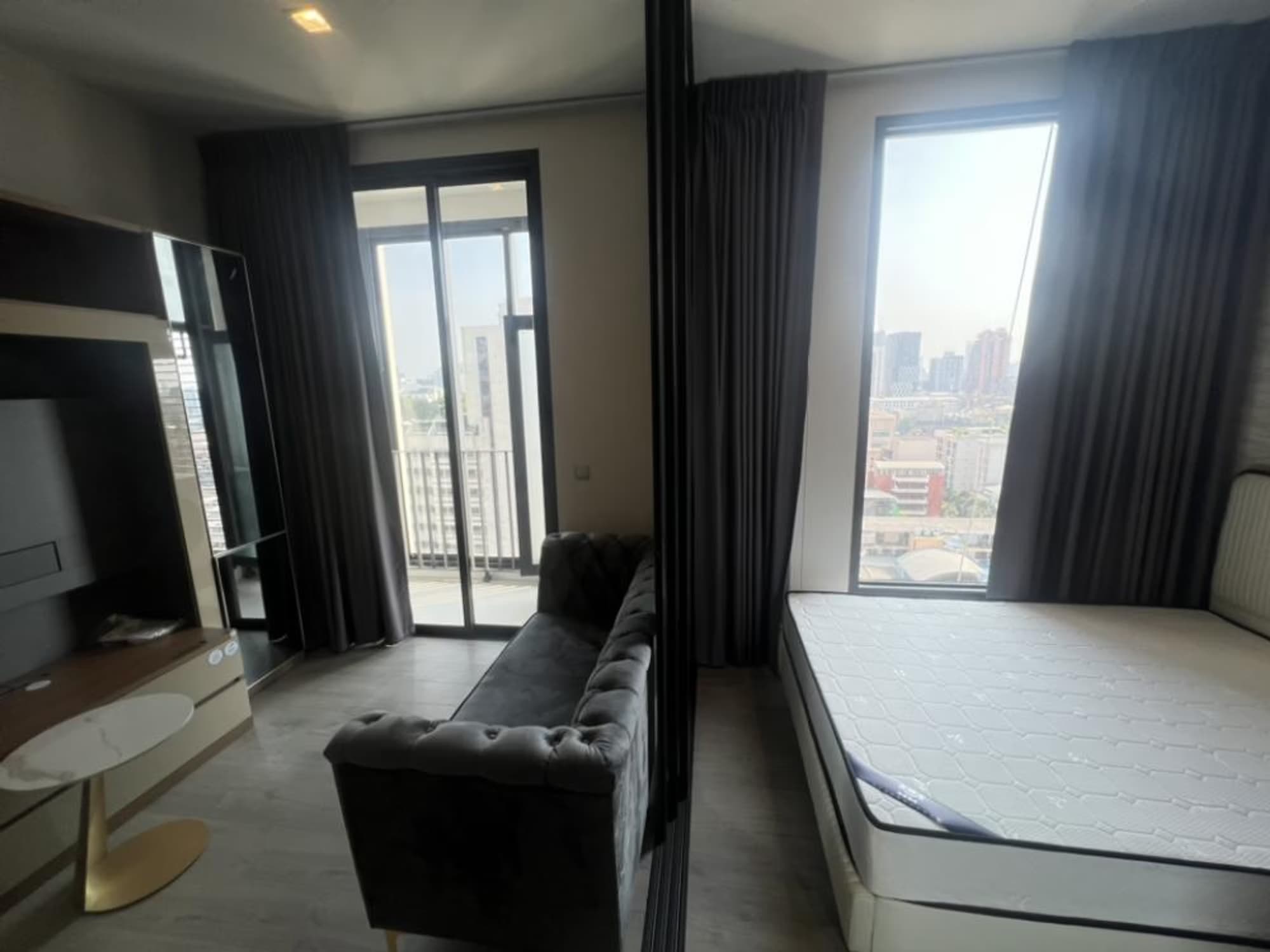 1 ห้องนอน Condo สำหรับ จำหน่าย ใน ราชเทวี - Image 2