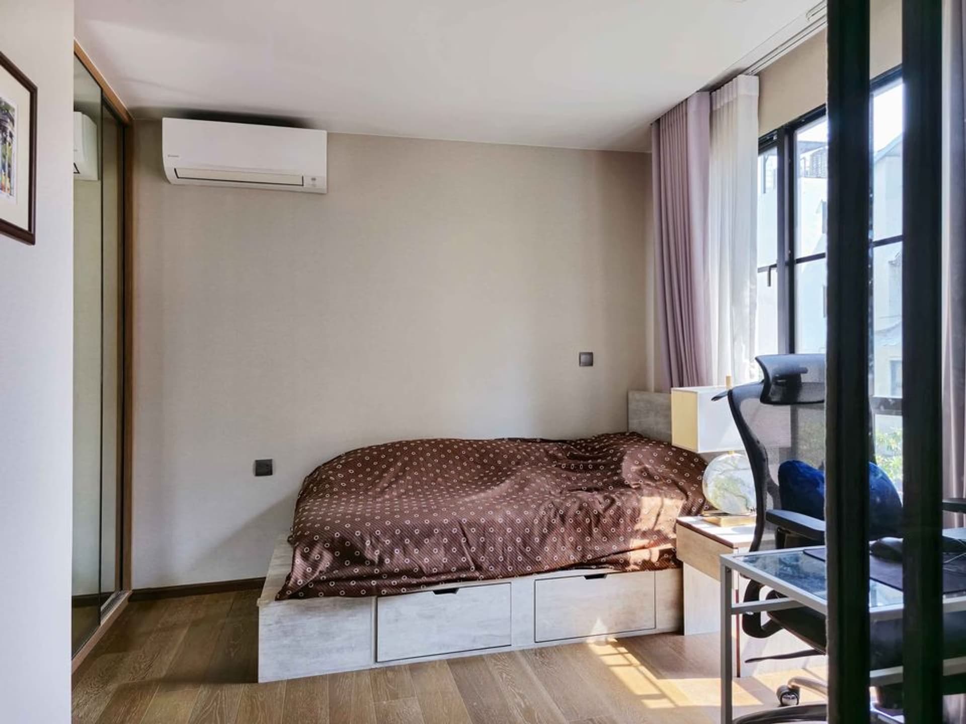 2 Bed Condo for Rent and Sale in Pathum Wan - Image 8
