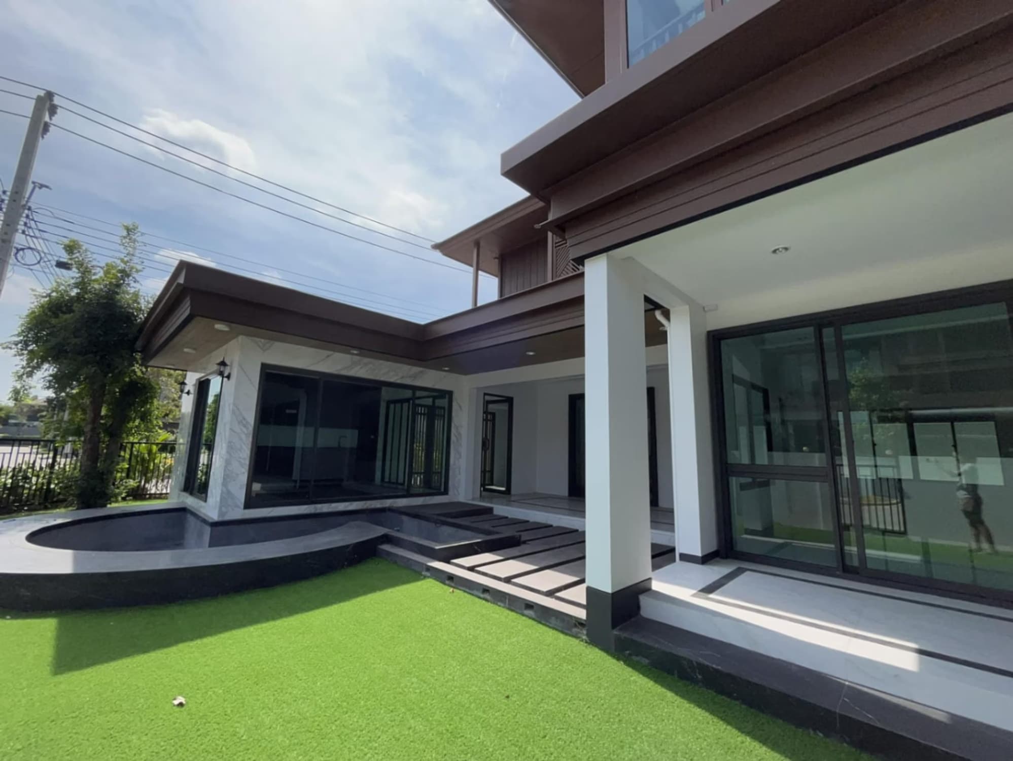 4 Bed House for Sale in Prawet - Image 8