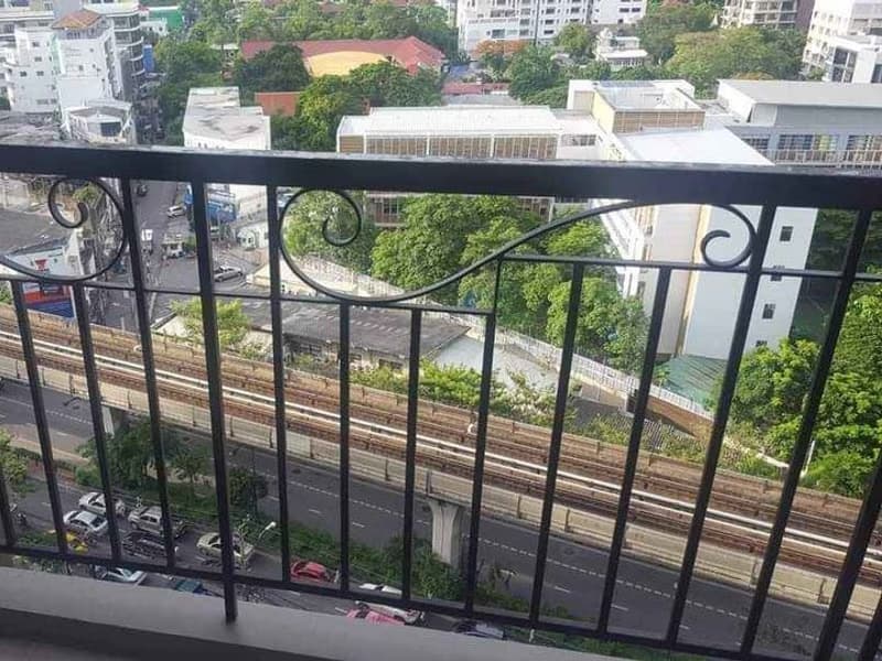 Condo for Rent at The Crest Sukhumvit 34