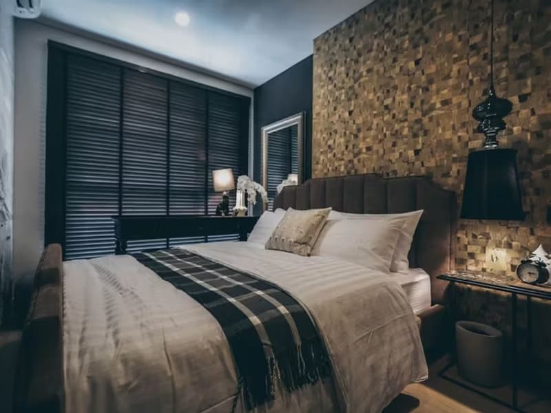 1 Bedroom Condo