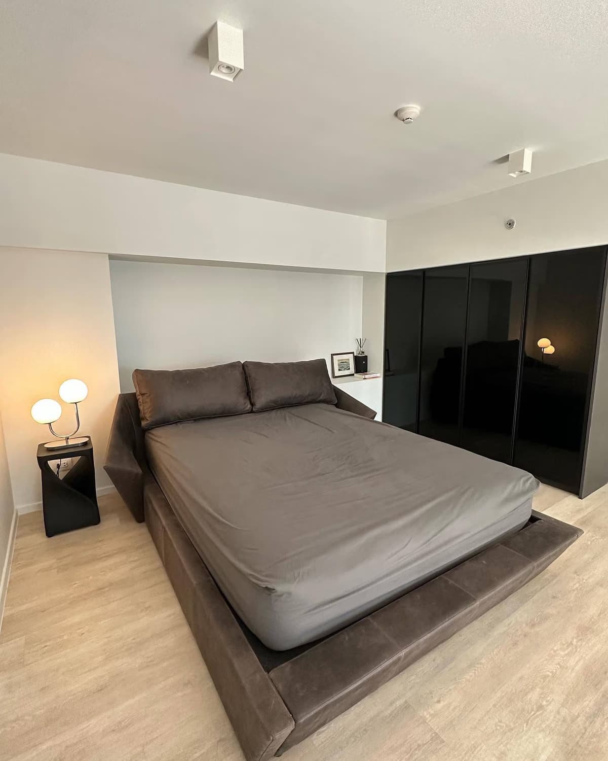 1 Bedroom Condo - Image 4