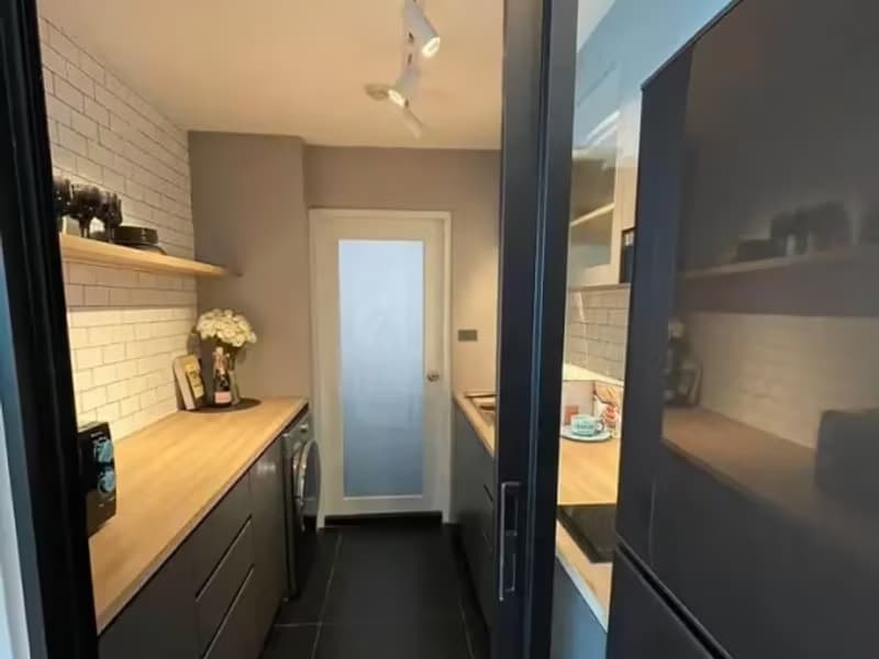 1 Bedroom Condo
