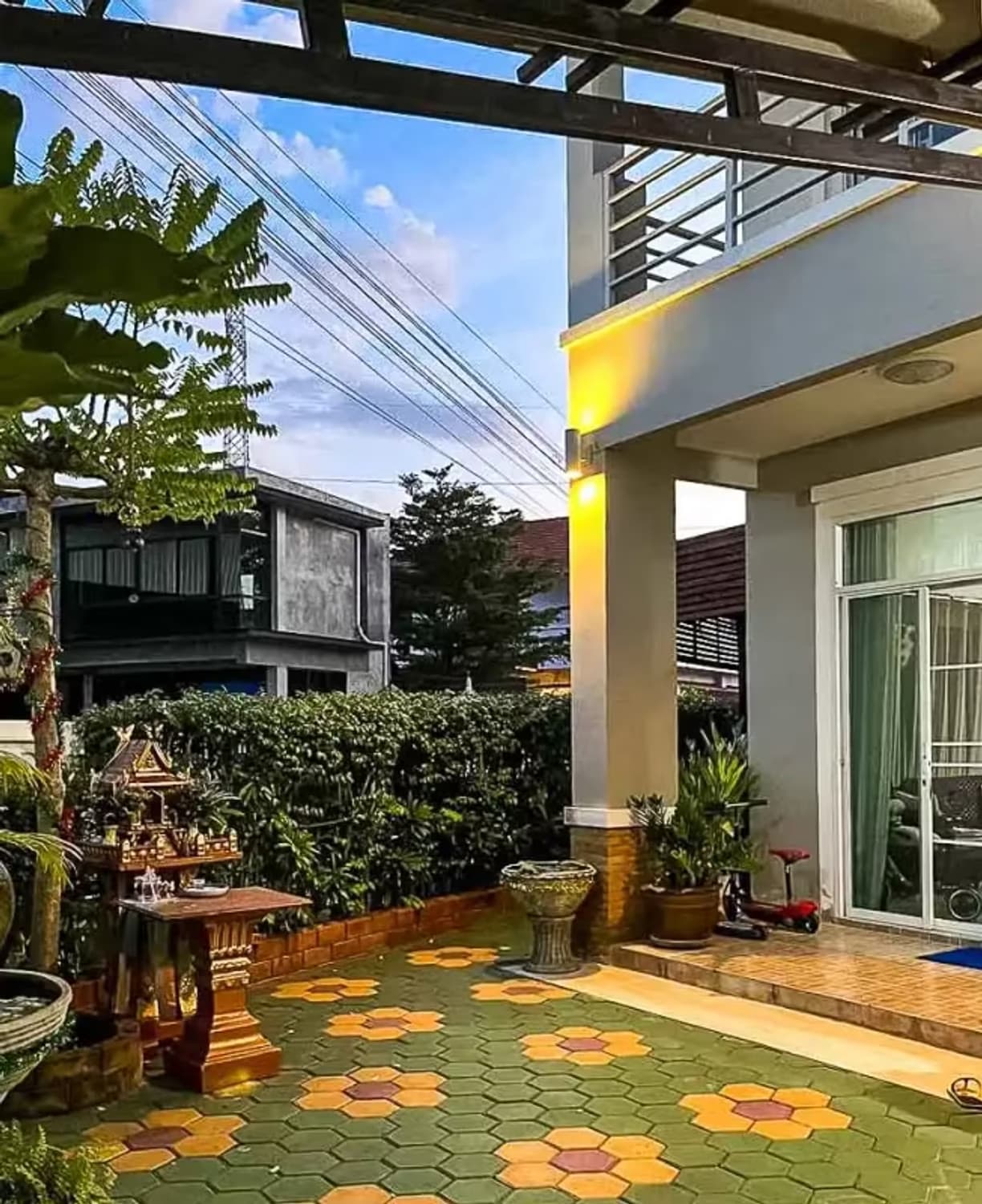 3 Bedroom House - Image 2