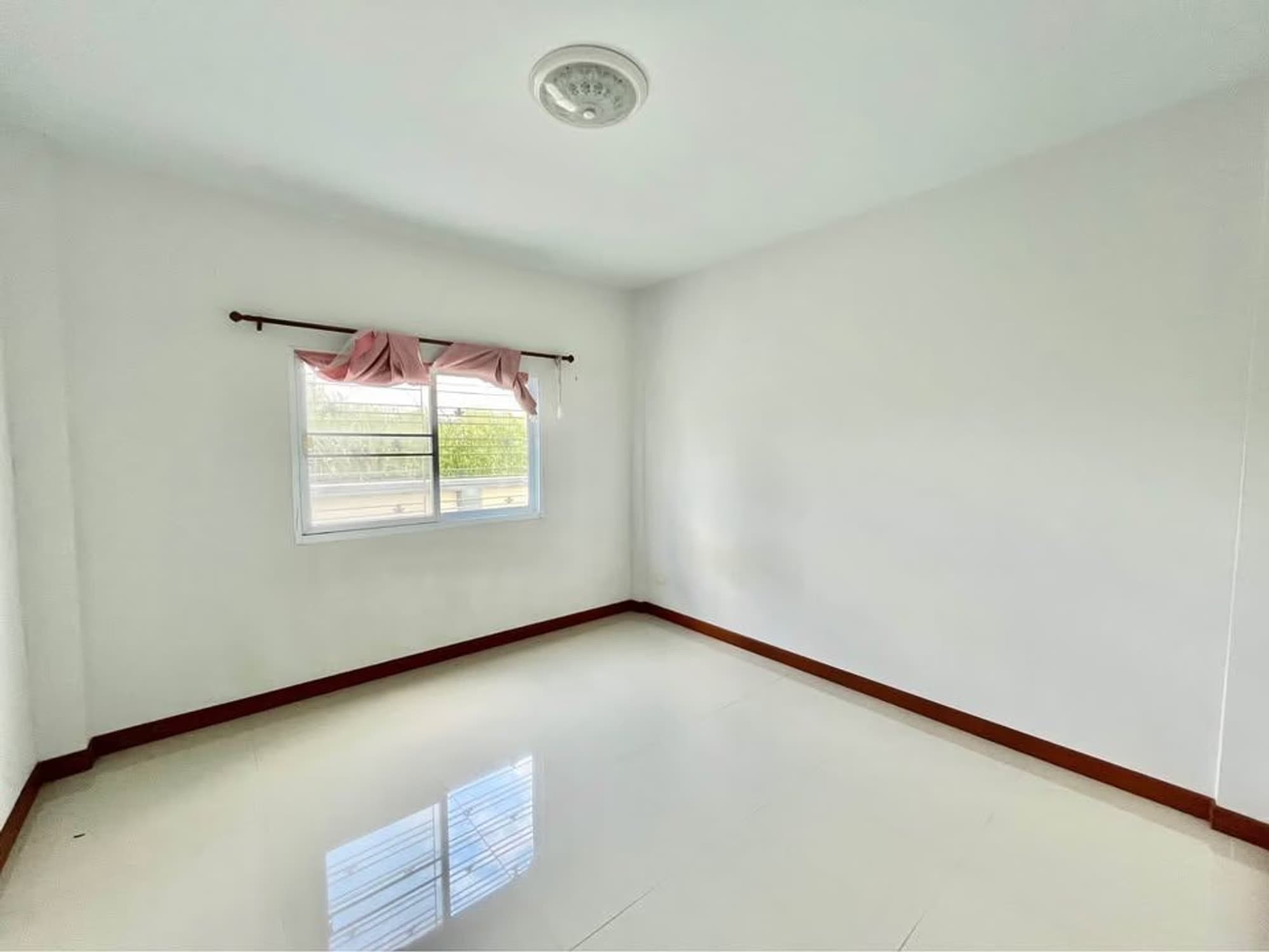 4 卧室 别墅 用于 出租 在 San Sai District - Image 6