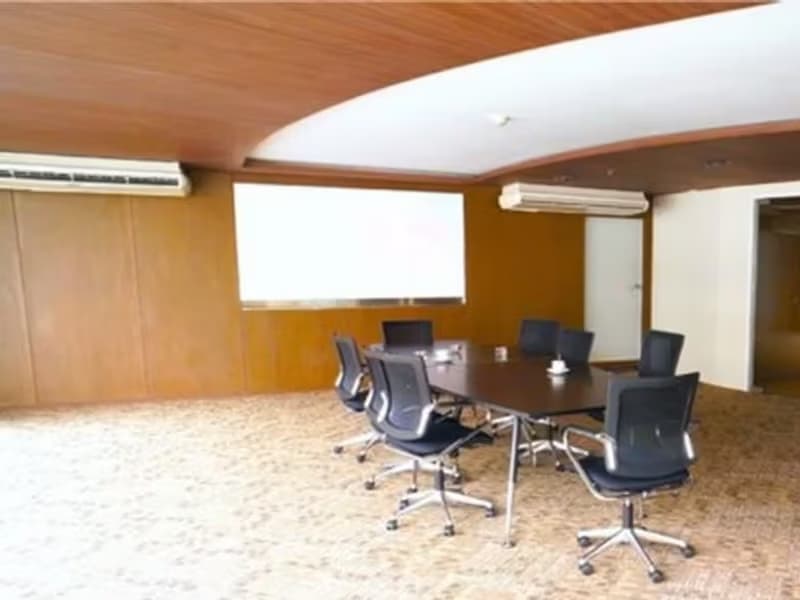 1 Bedroom Condo
