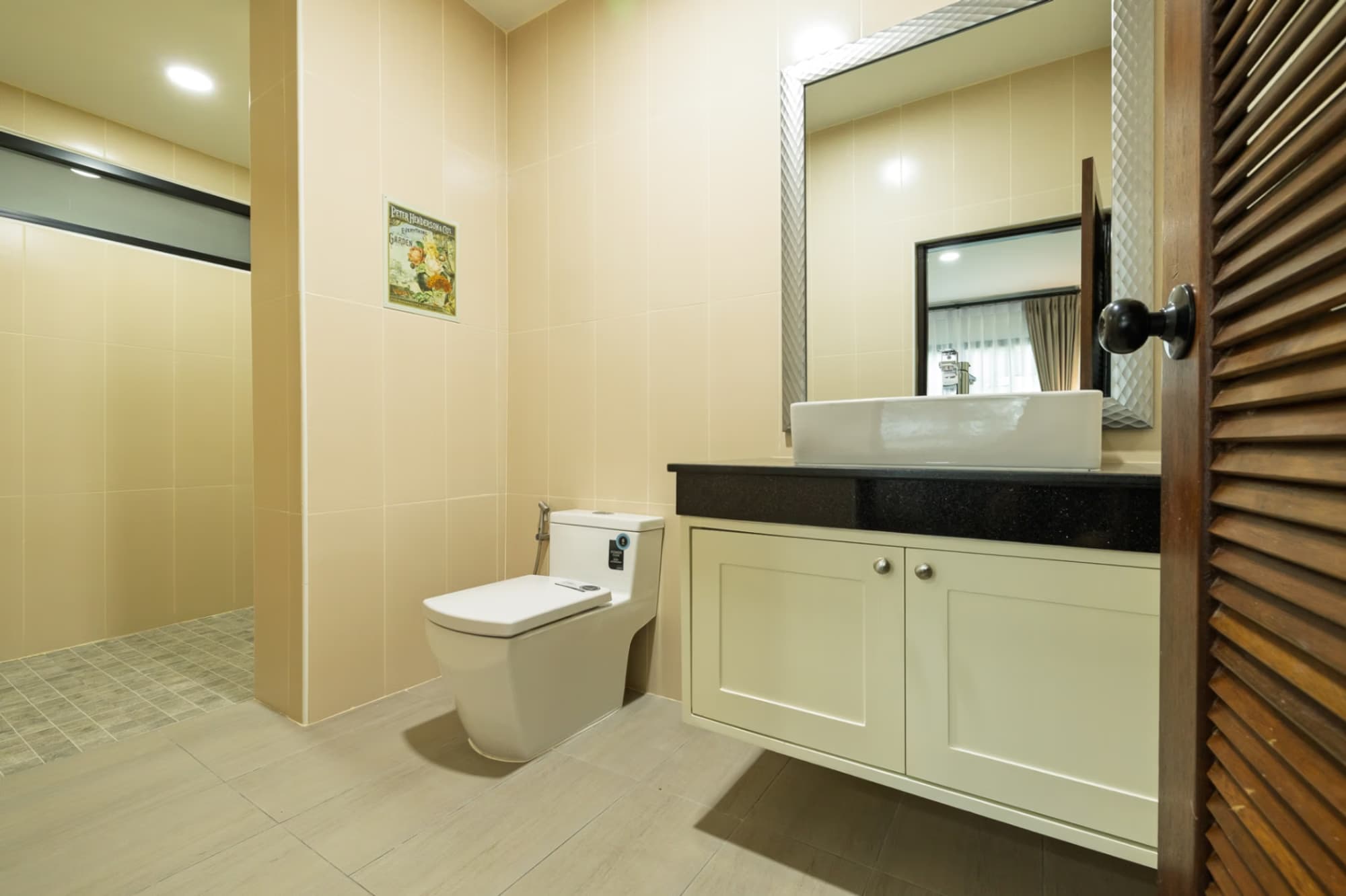 5 Bed House for Sale in Saraphi District - Image 17