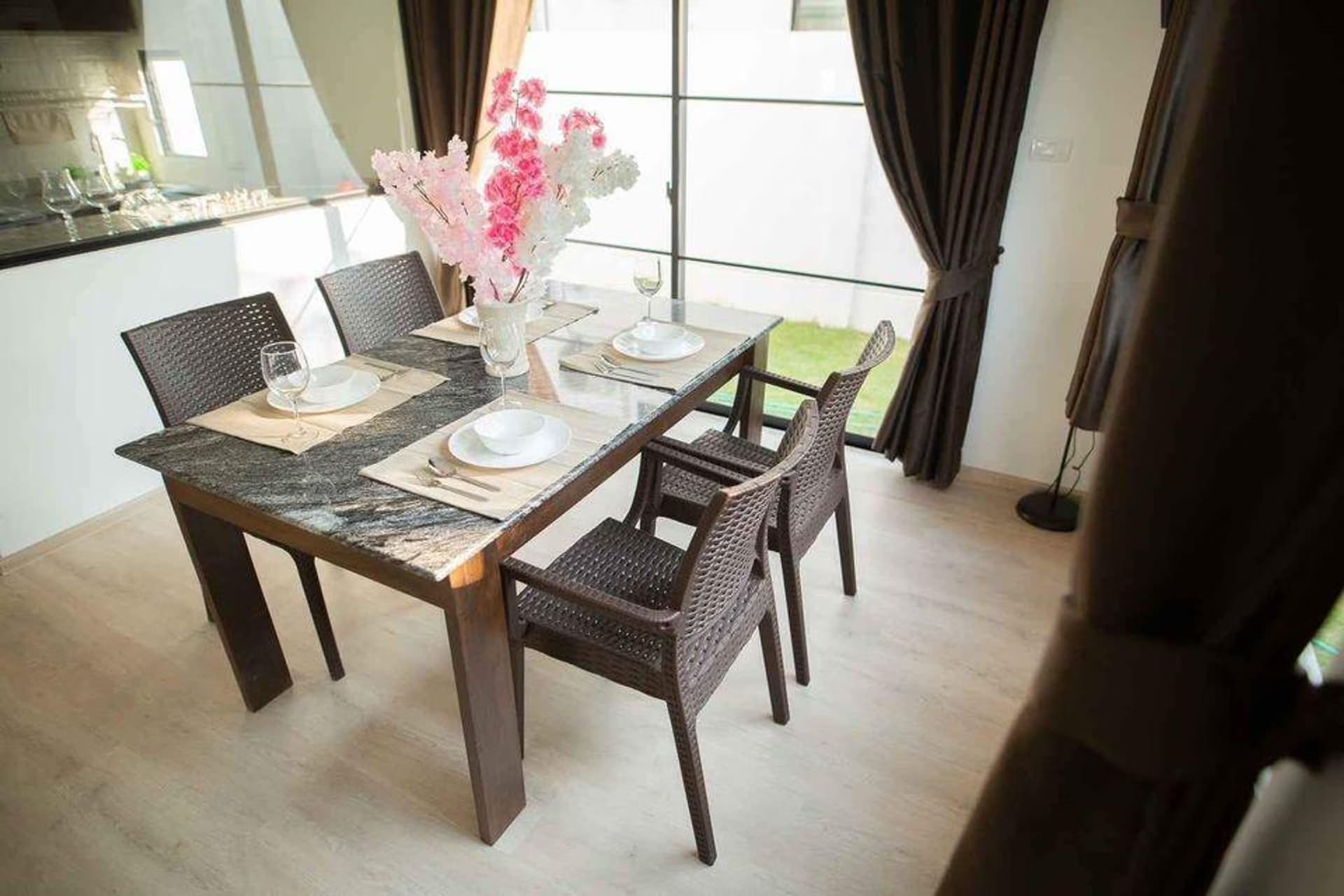 3 Bed House for Rent and Sale in Bang Phli, Samut Prakan - Image 5