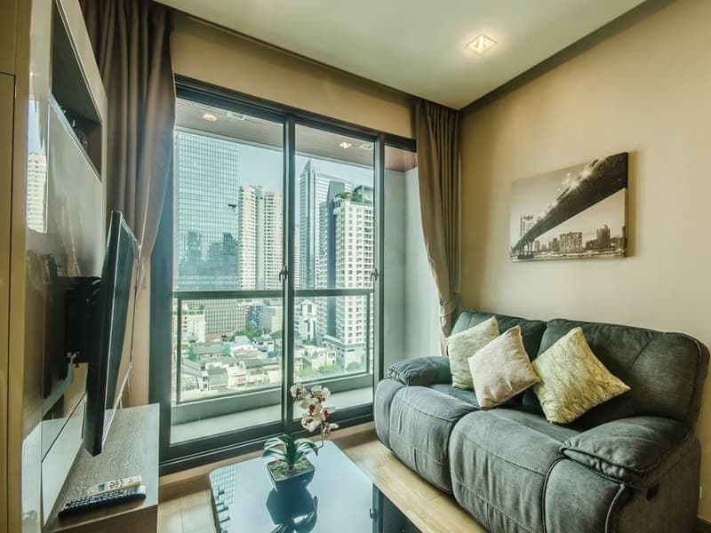 1 Bed Condo for Sale in Bang Rak