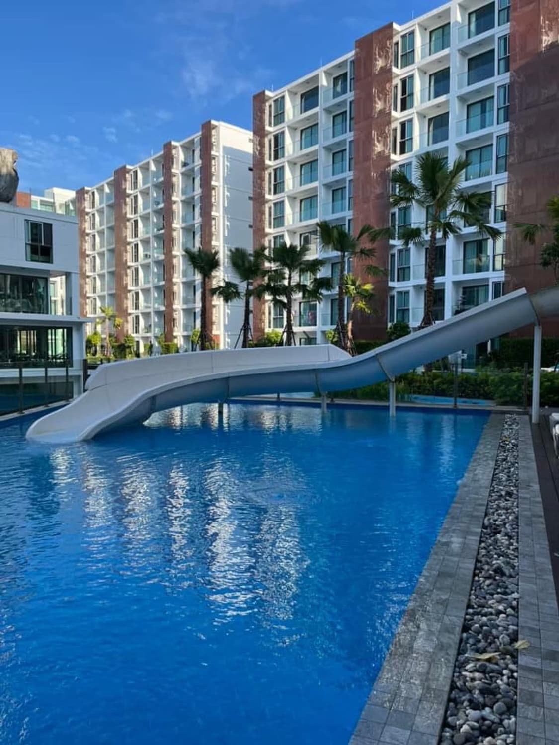 Condo for Rent at The One Condo - Image 5