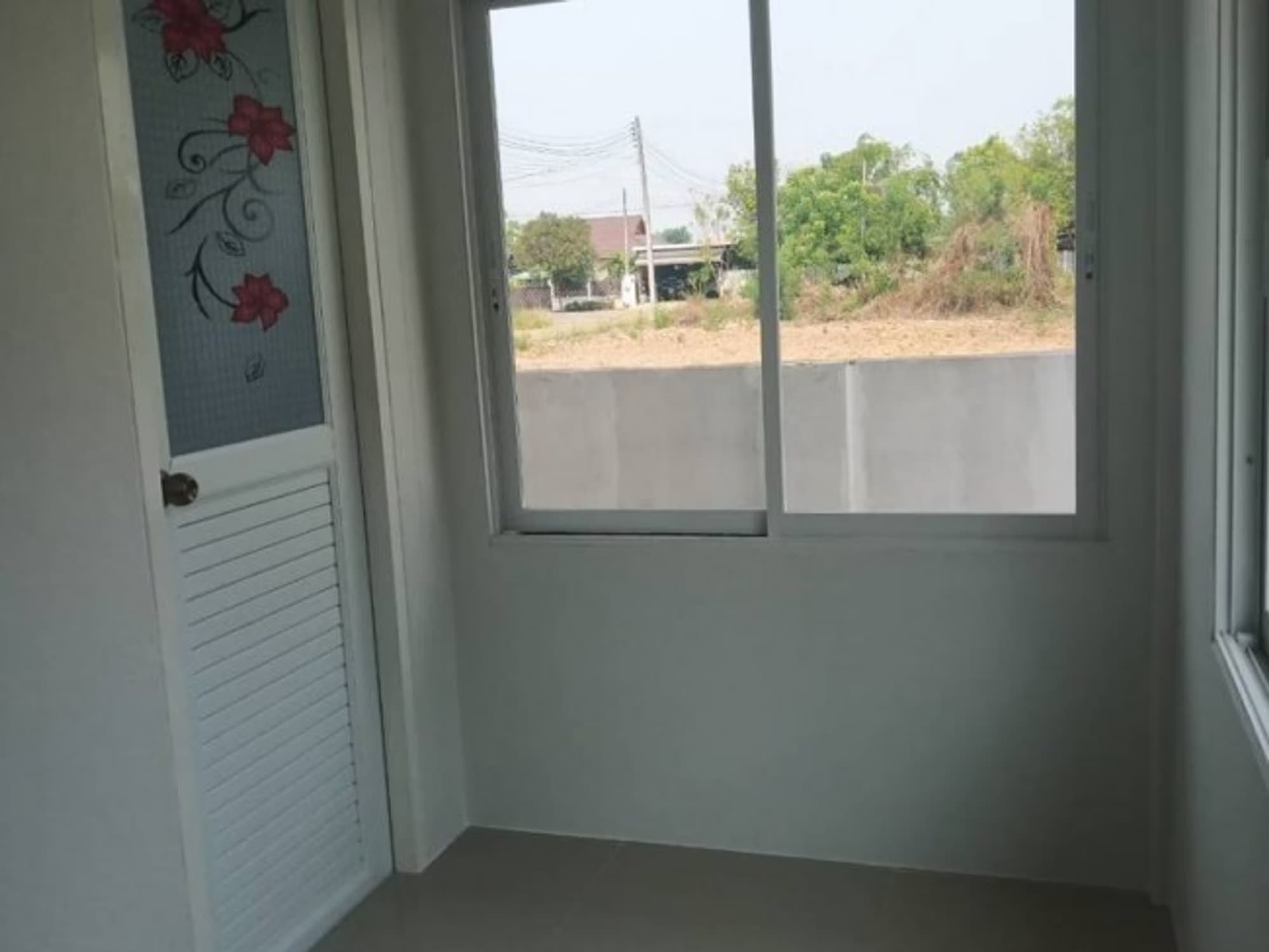 3 ห้องนอน บ้าน สำหรับ ขาย ใน Saraphi District - Image 6