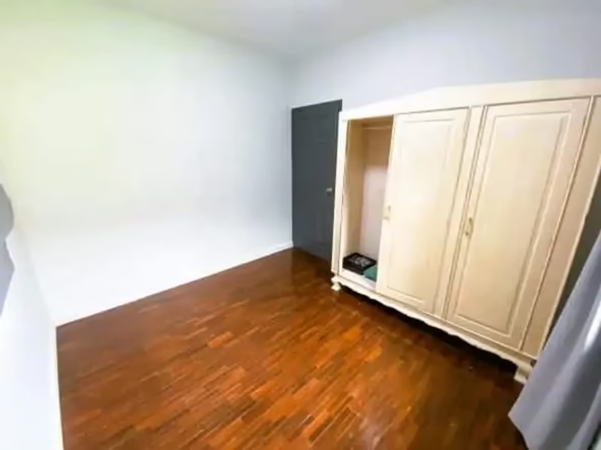 4 Bedroom House - Image 11