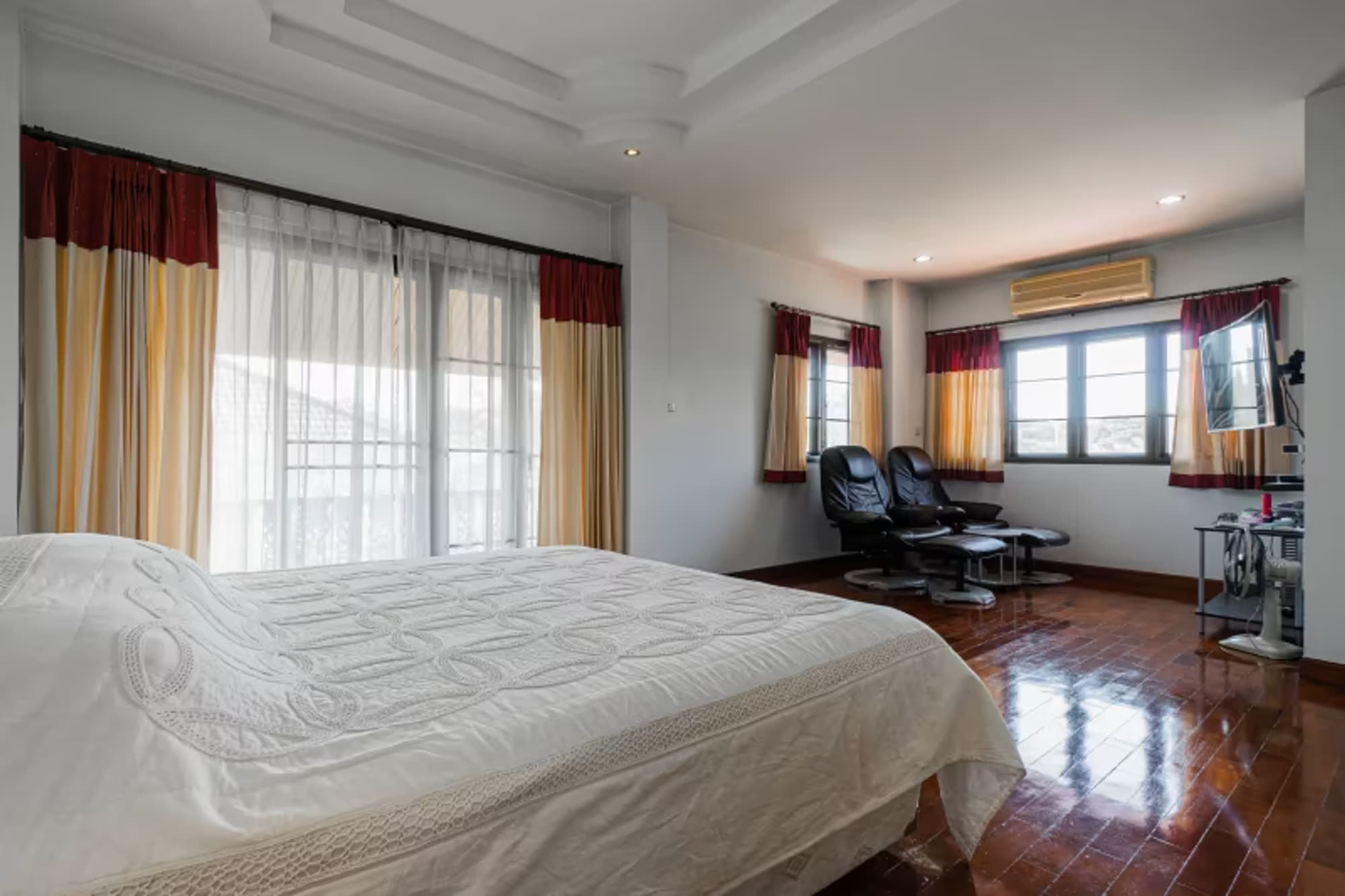 3 Bedroom House - Image 24
