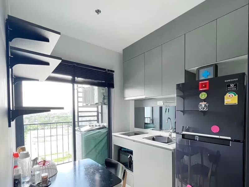 1 Bedroom Condo
