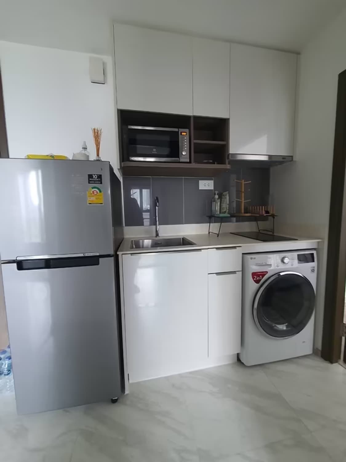 1 Bedroom Condo - Image 2