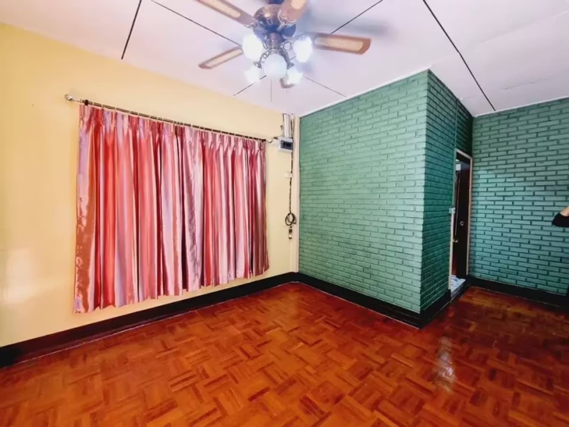 3 Bedroom House - Image 11