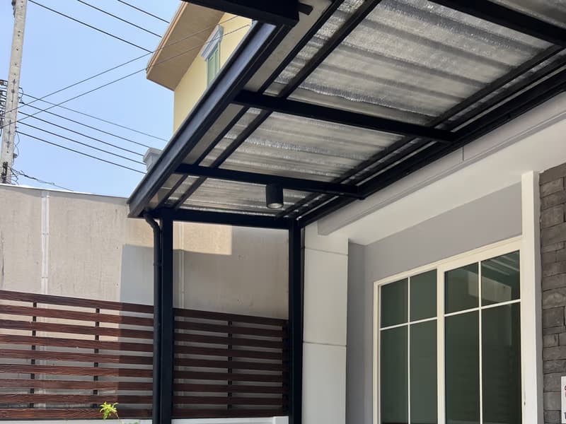 3 Bed Townhouse for Rent and Sale in Prawet