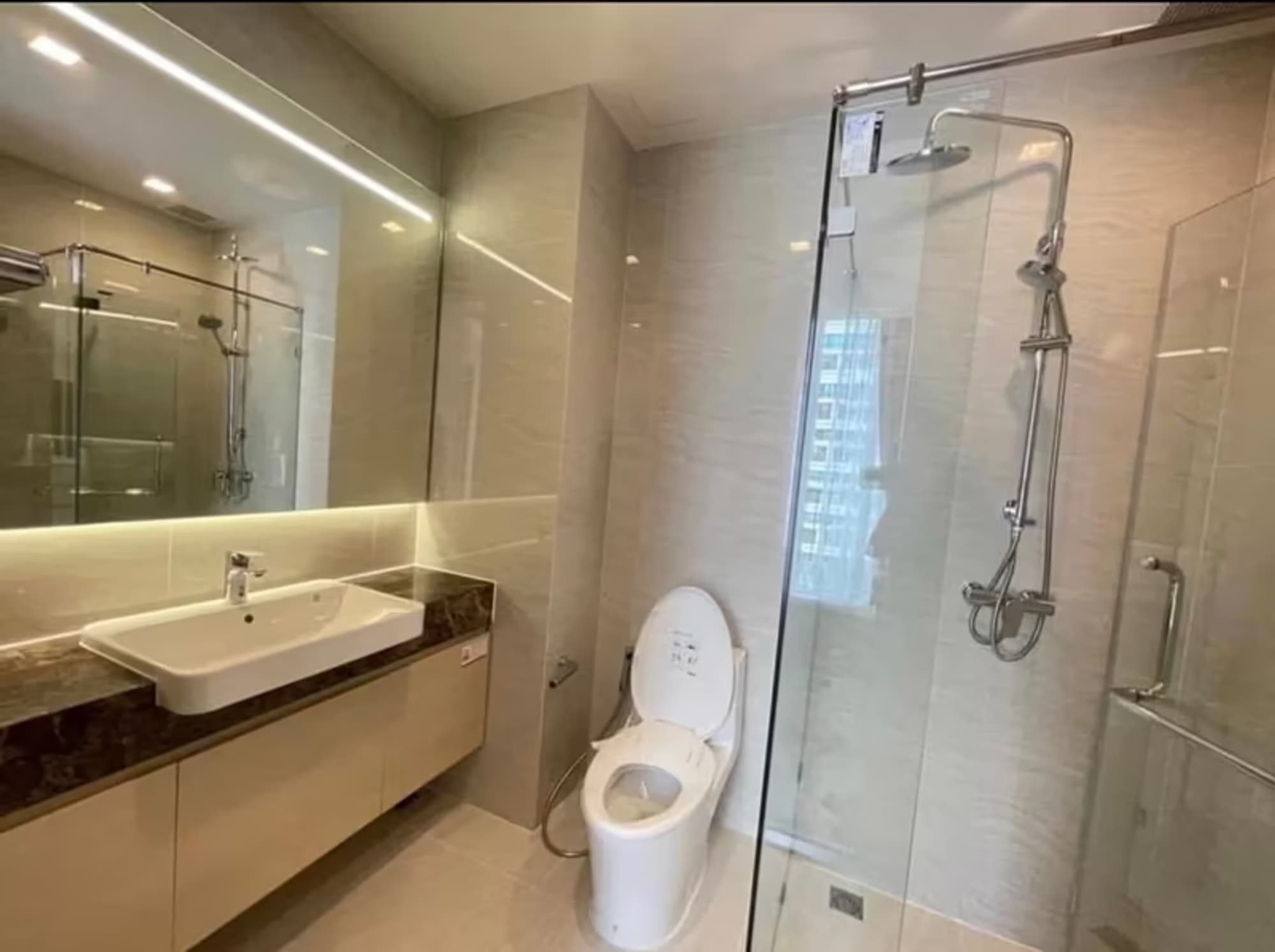 1 Bedroom Condo - Image 4