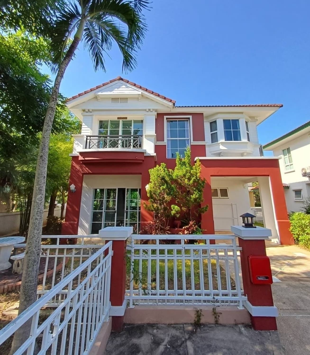 3 Bed House for Rent in San Sai - Image 1