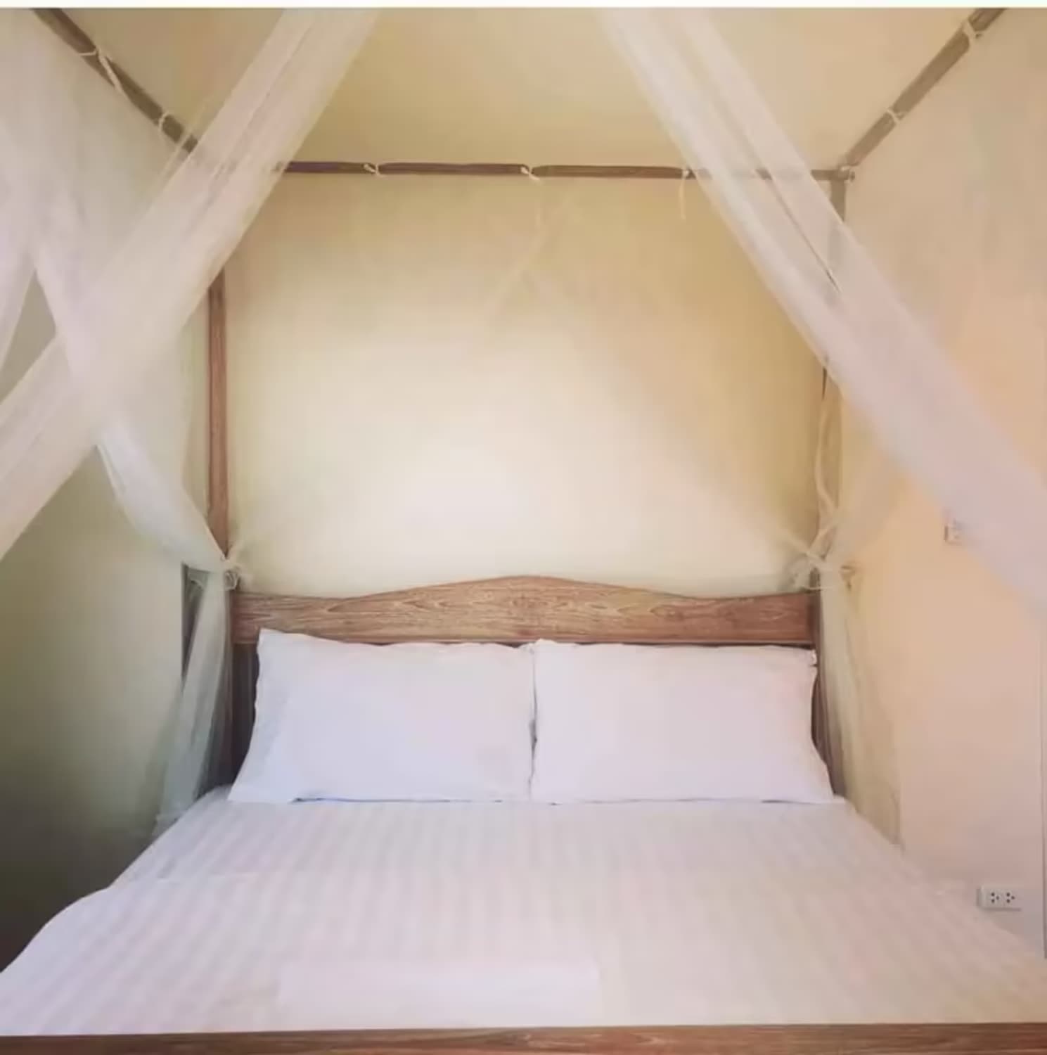 3 Bedroom House - Image 7