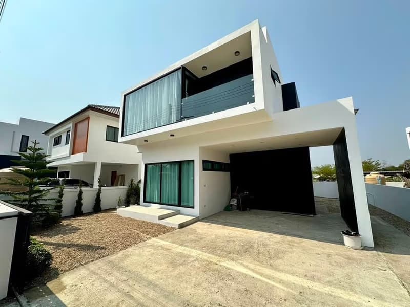 3 Bed House for Rent in San Sai District