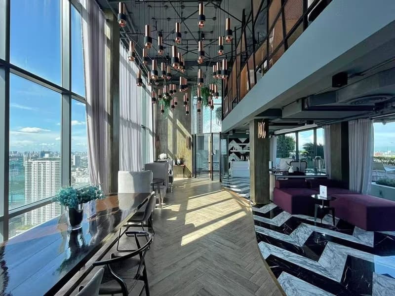 Condo for Rent at C Ekkamai