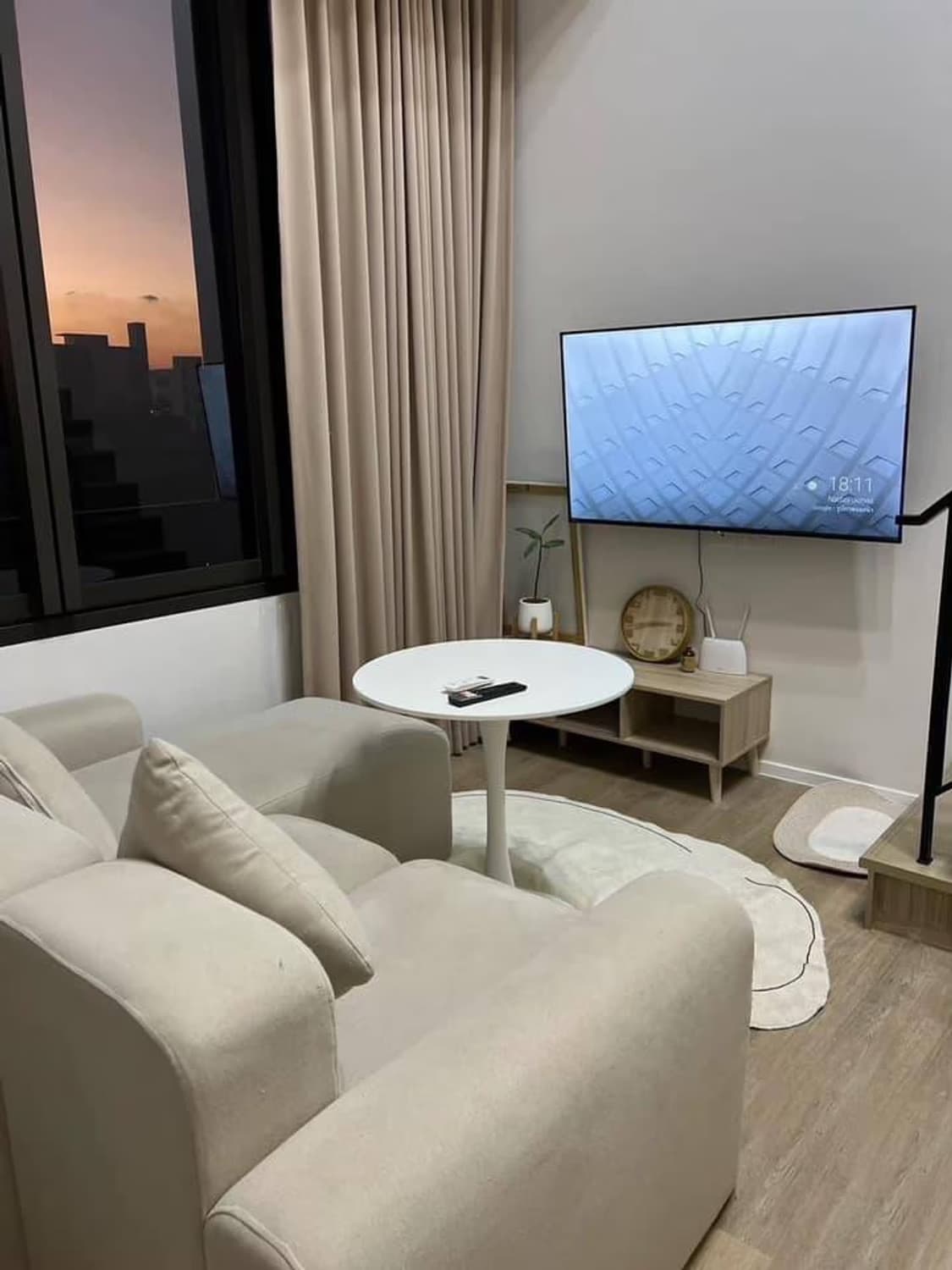 1 Bed Condo for Sale in Phra Khanong - Image 1
