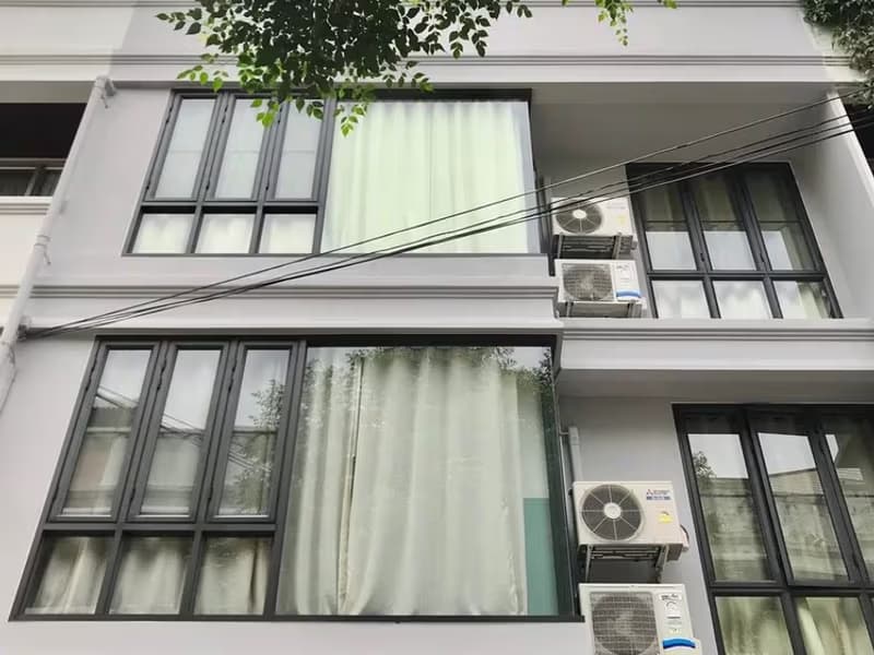 4 Bedroom Townhouse
