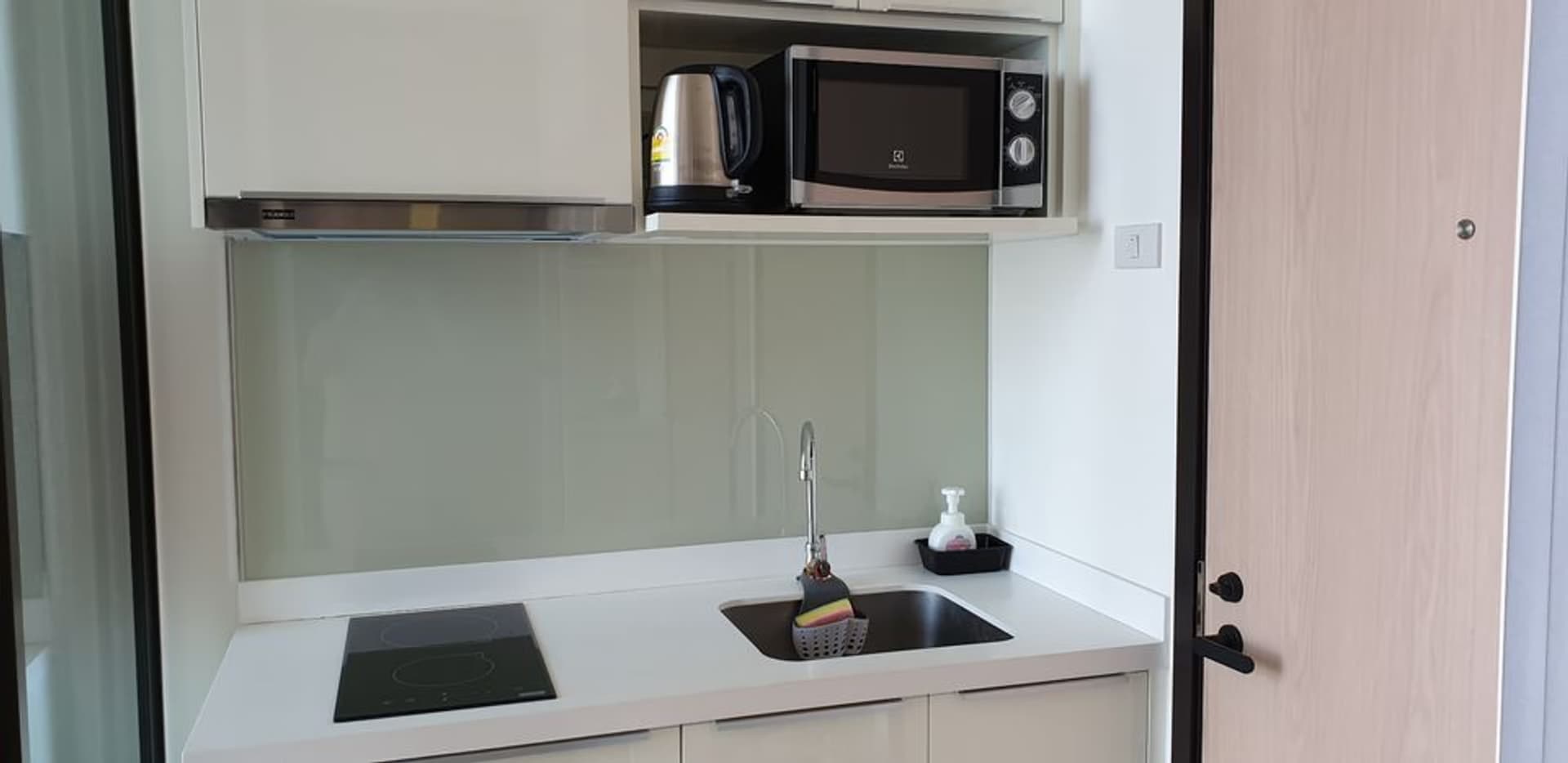 1 Bed Condo for Rent and Sale in Ratchathewi - Image 5