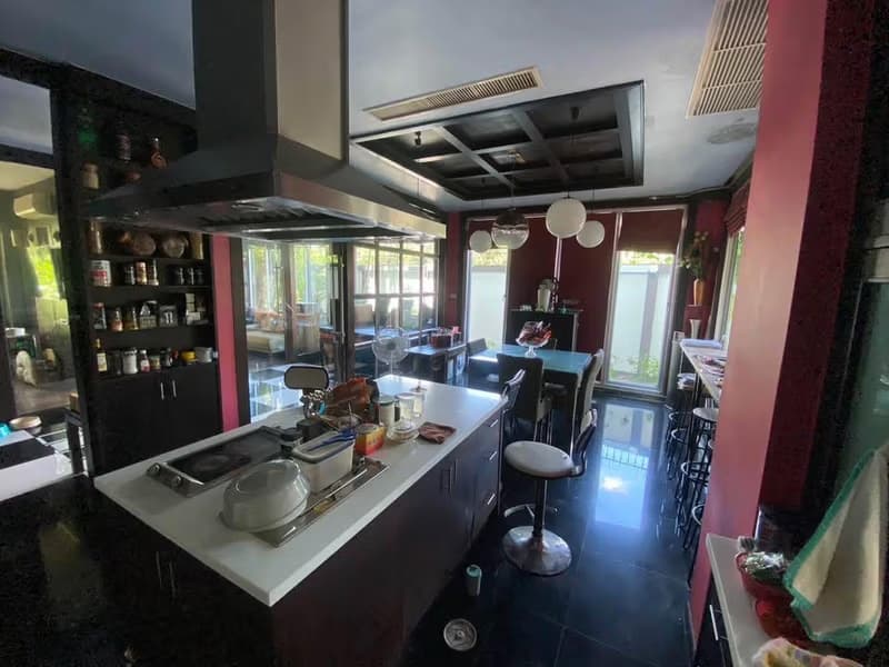 5 Bed House for Sale in Prawet