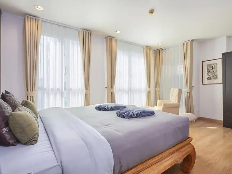 2 Bed Condo for Rent and Sale in Khlong Toei