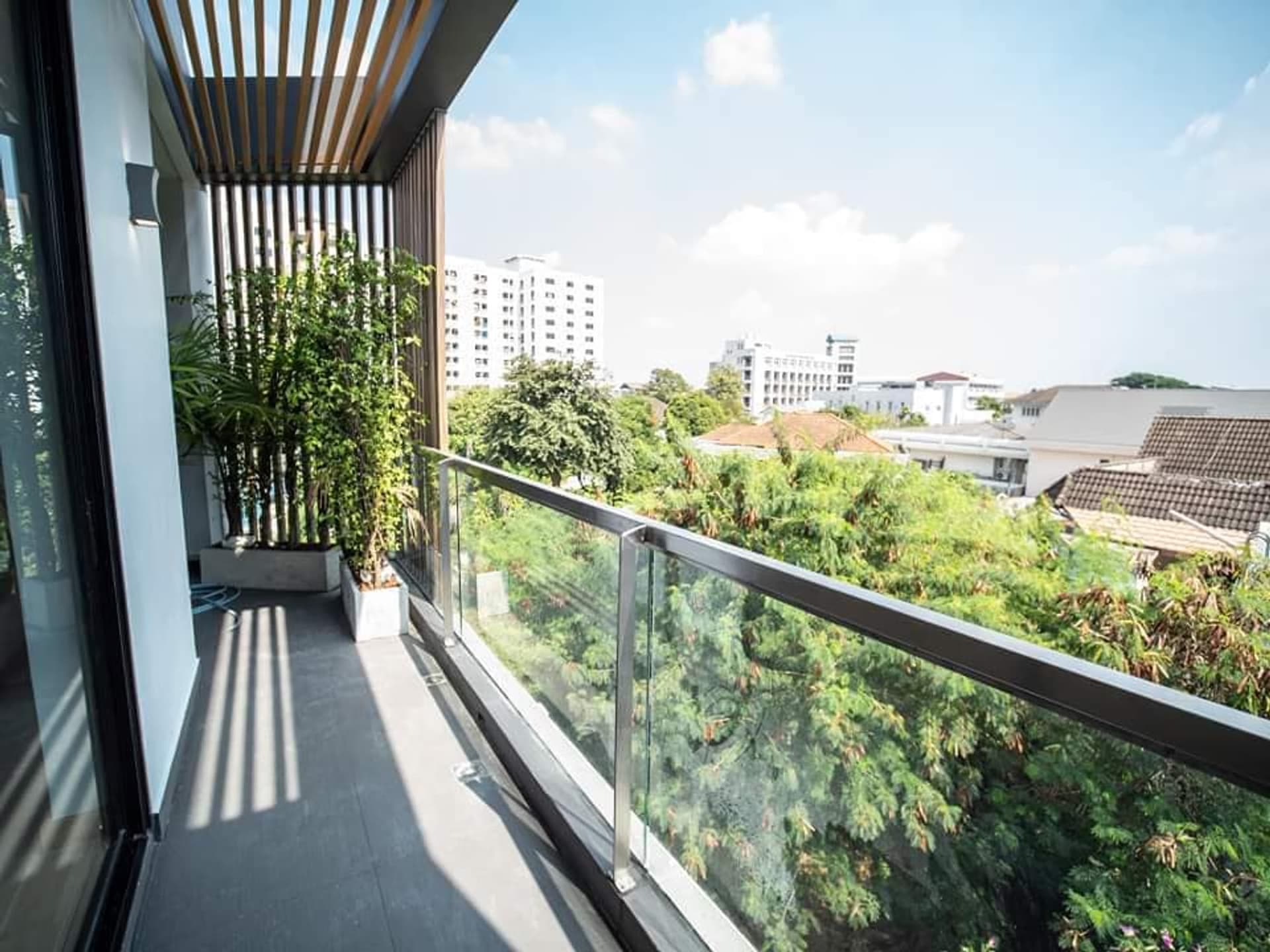 4 Bed House for Sale in Watthana - Image 8