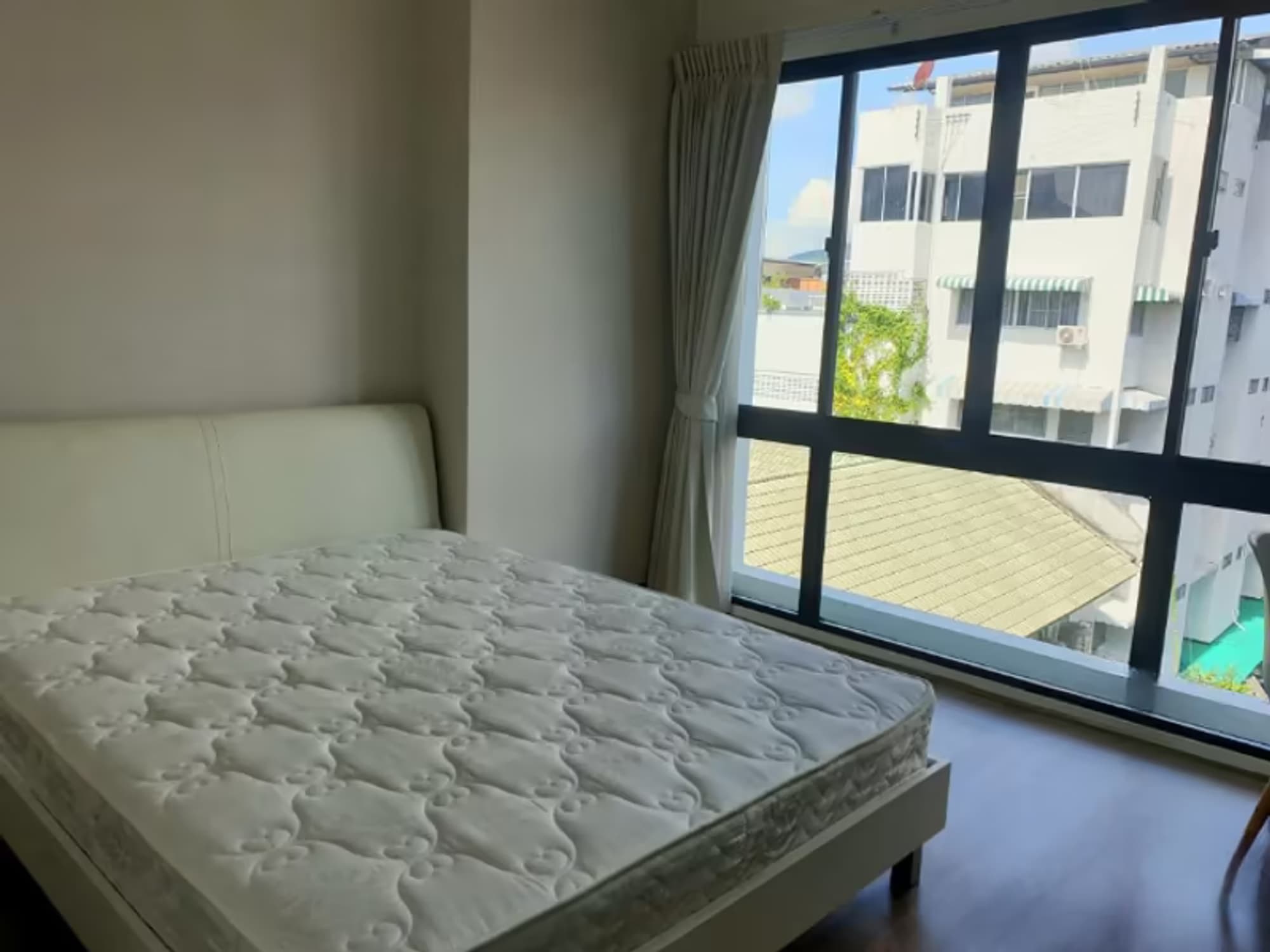 1 Bedroom Condo - Image 1