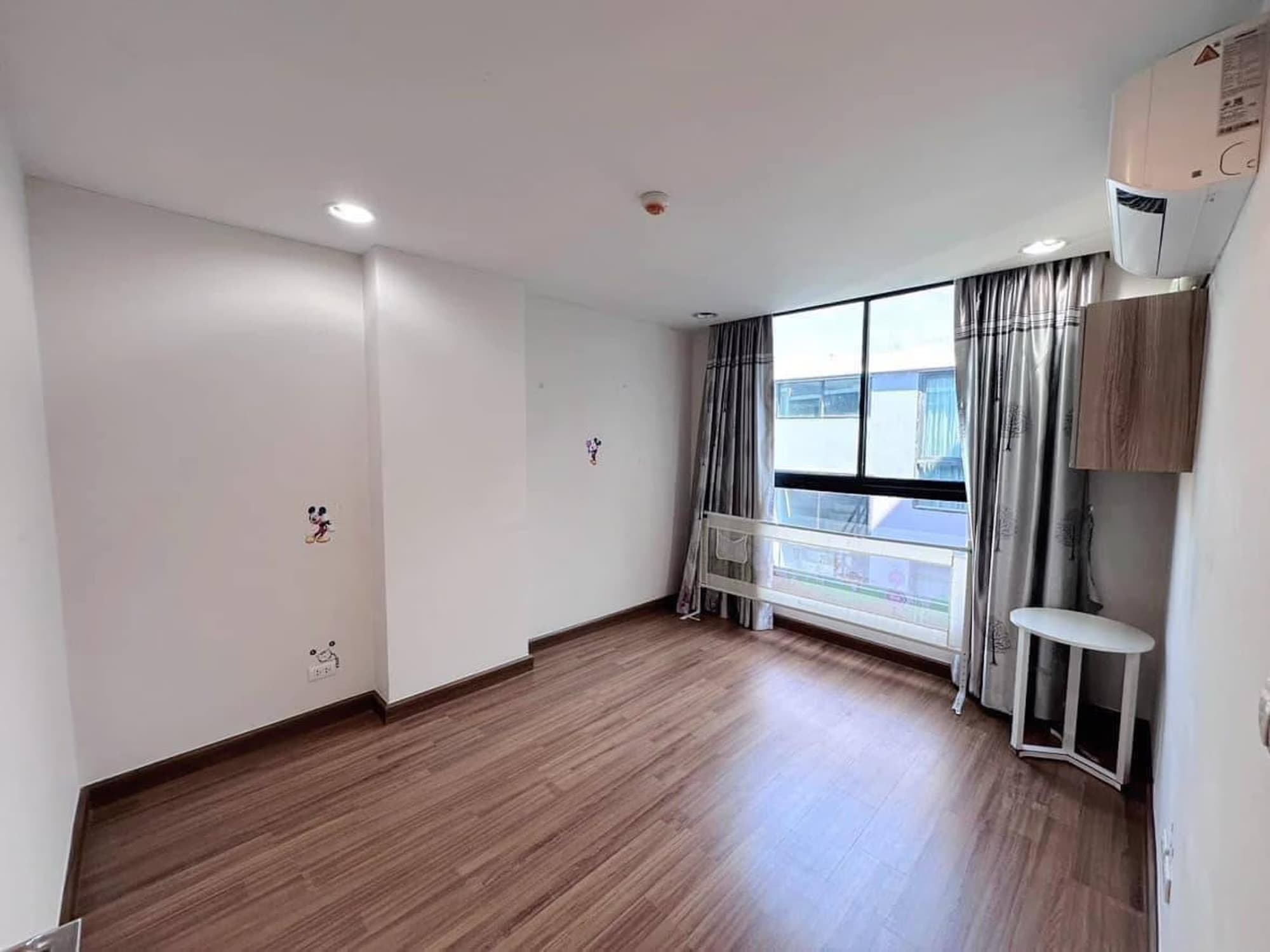 1 ห้องนอน undefined สำหรับ ขาย ใน Phra Khanong - Image 2