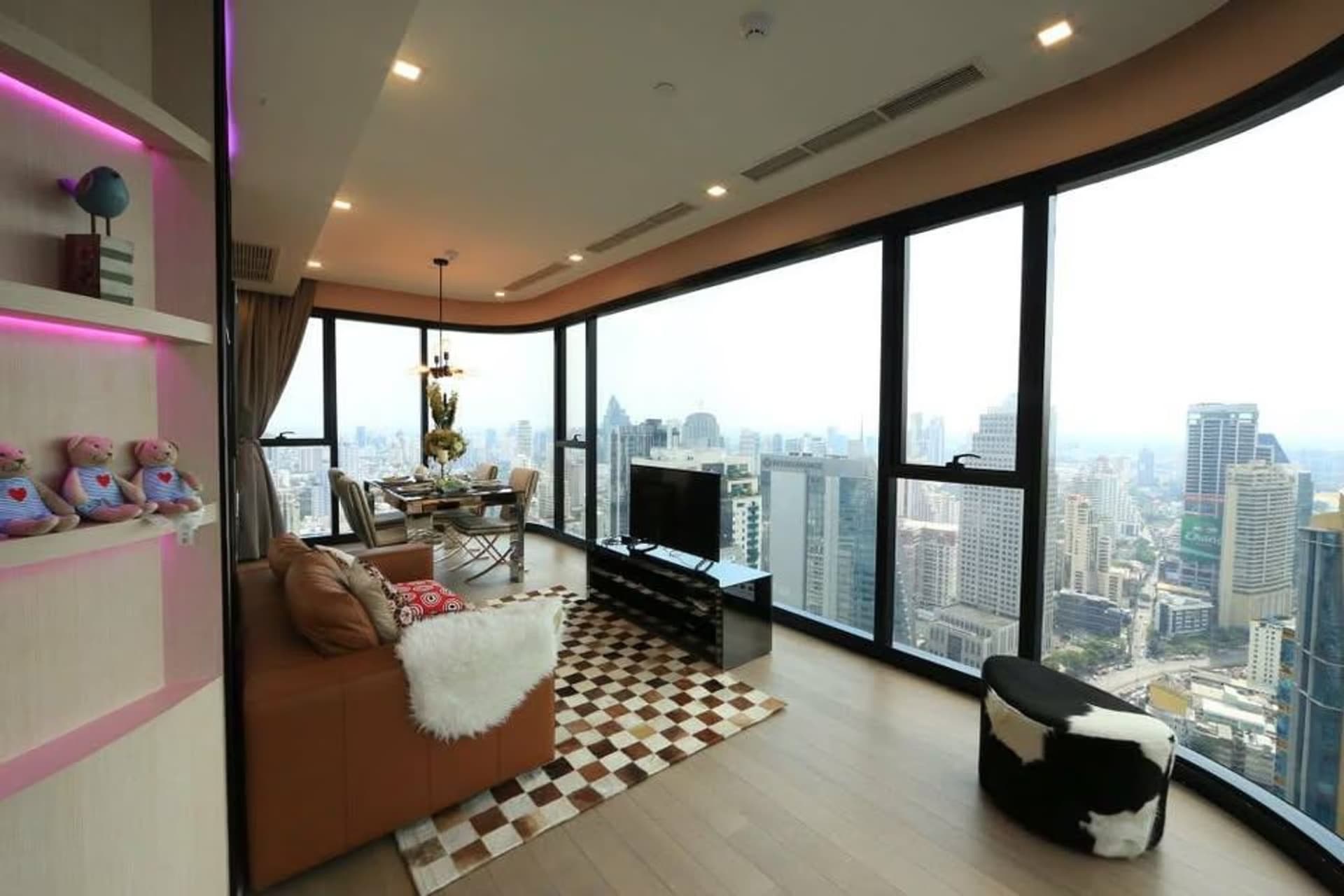 3 ห้องนอน คอนโด สำหรับ จำหน่าย ใน Watthana - Image 1