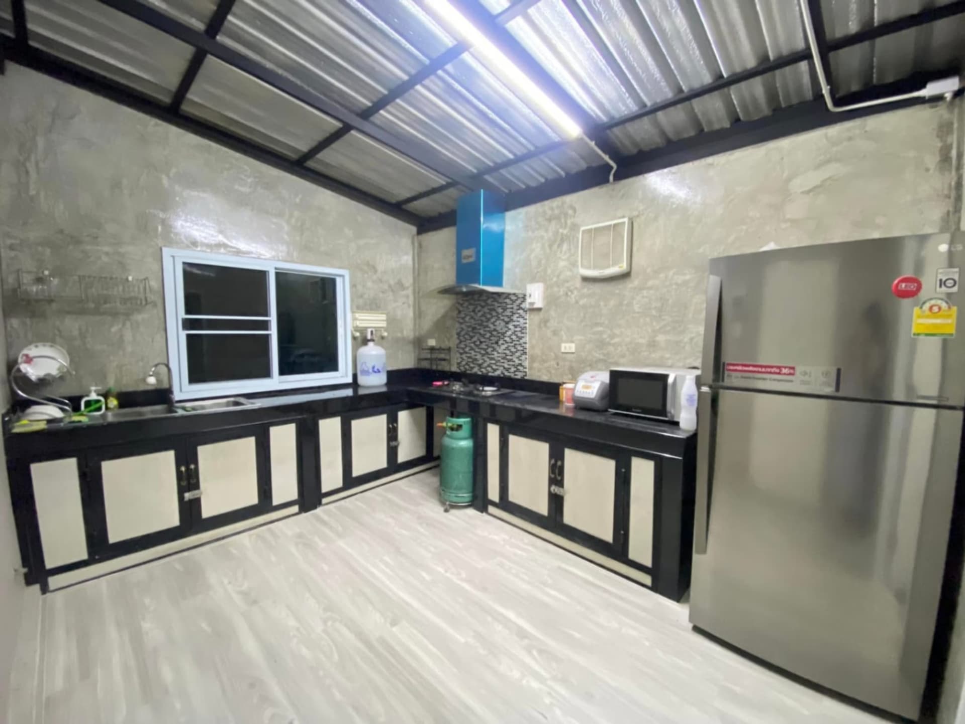 3 Bed House for Sale in San Kamphaeng - Image 5
