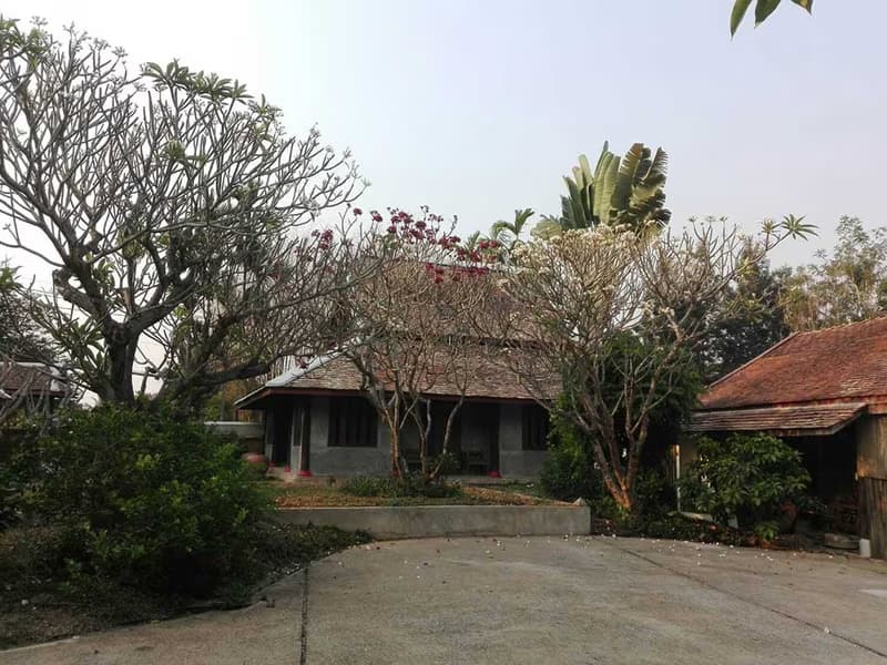 Code 1422 Resort-style house close to Ping river for sale