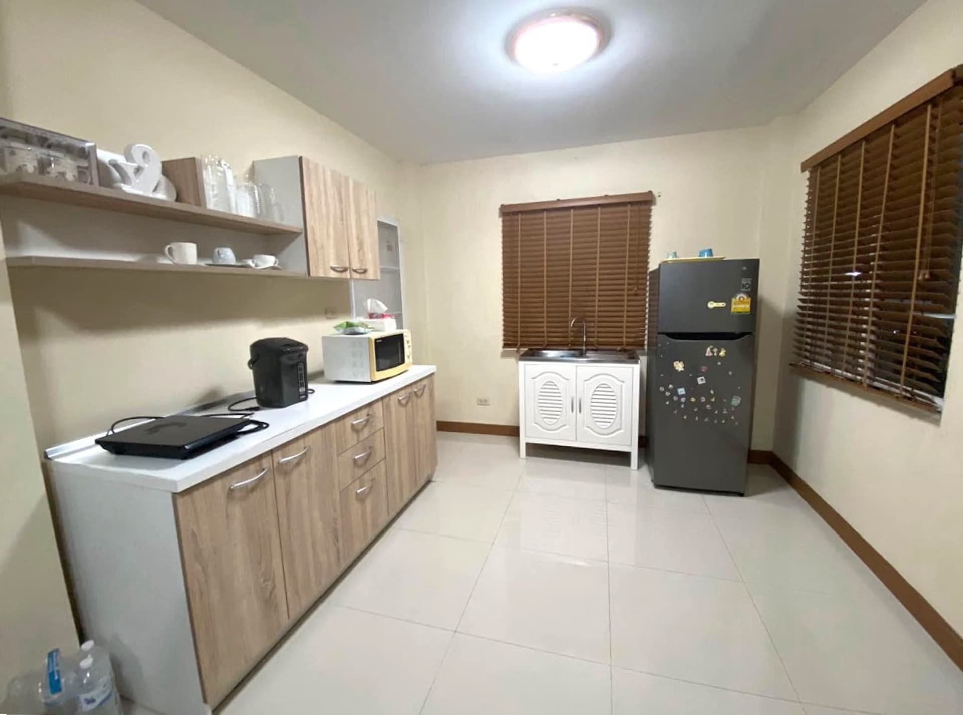 3 Bed House for Rent in San Kamphaeng - Image 4
