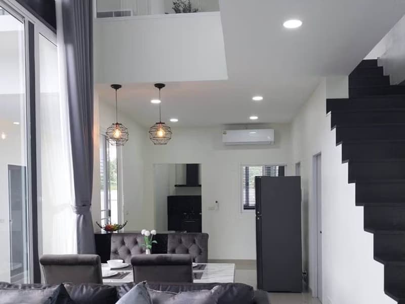 5 Bed House for Rent and Sale in Saraphi