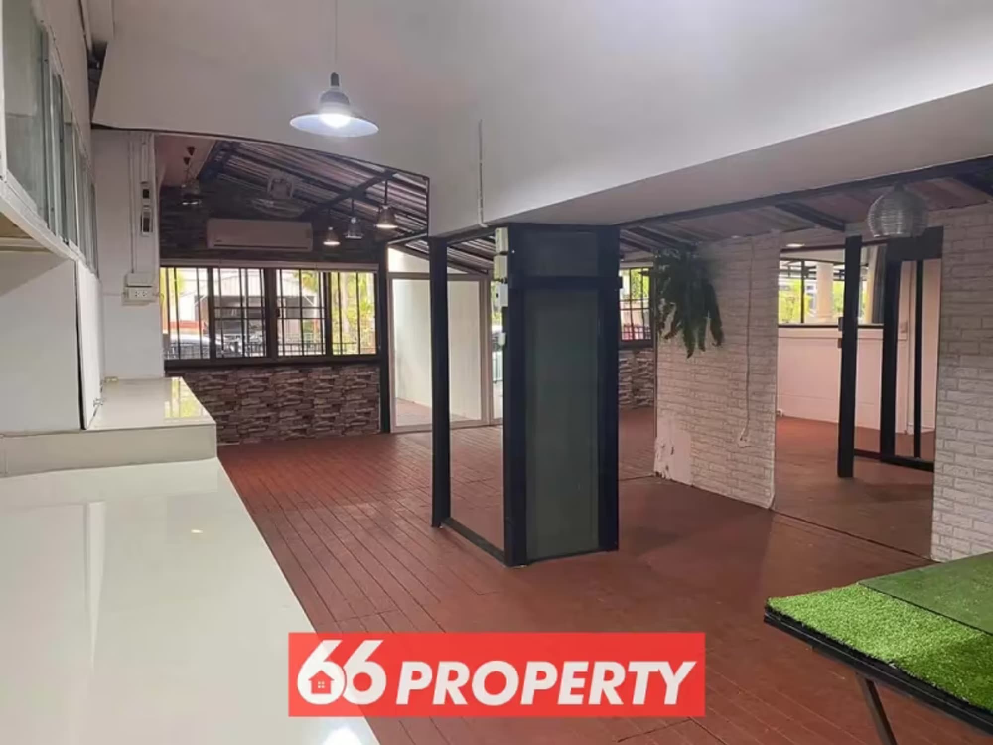 4 Bedroom House - Image 4