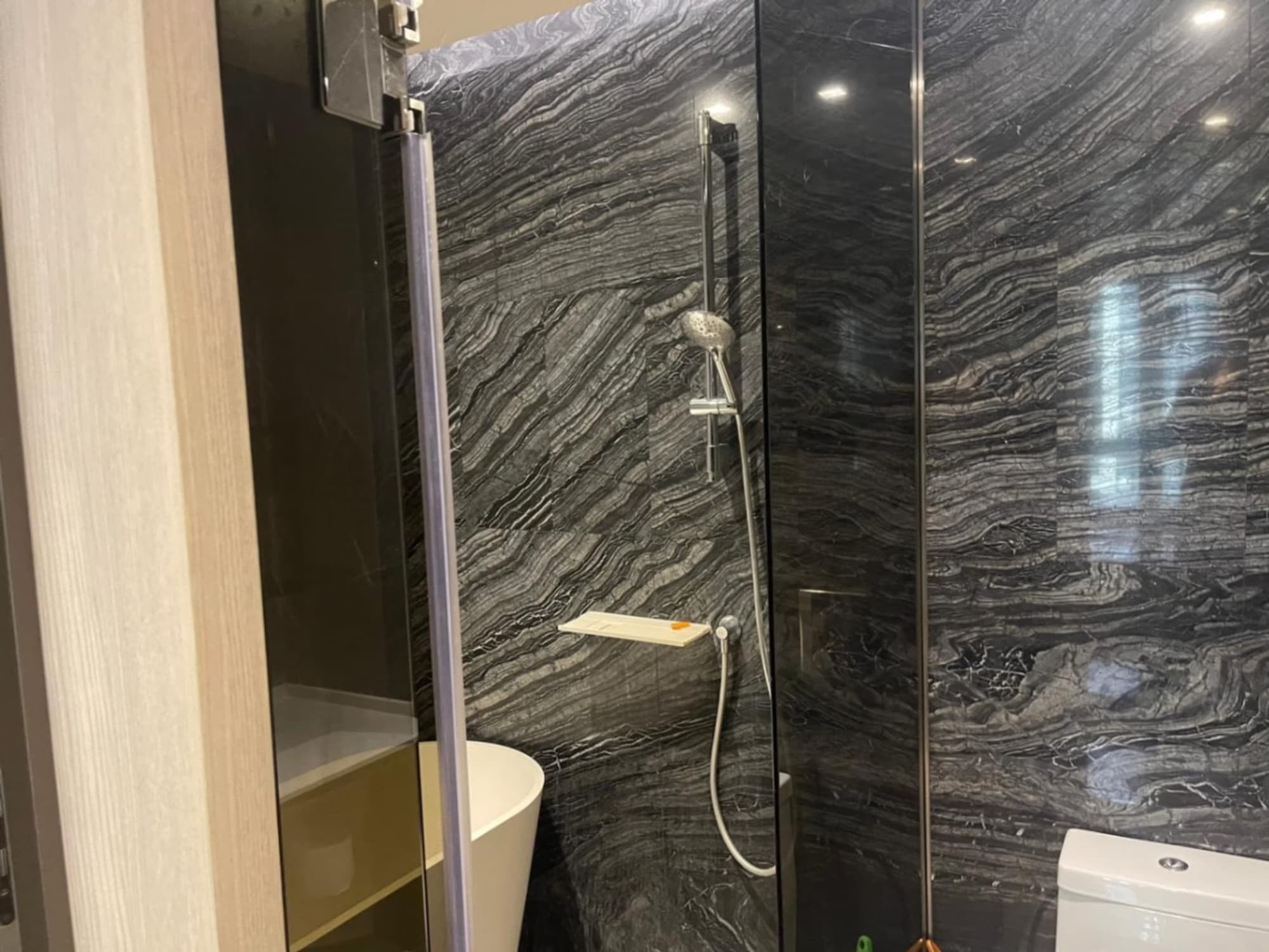2 Bed Condo for Rent in Watthana - Image 9