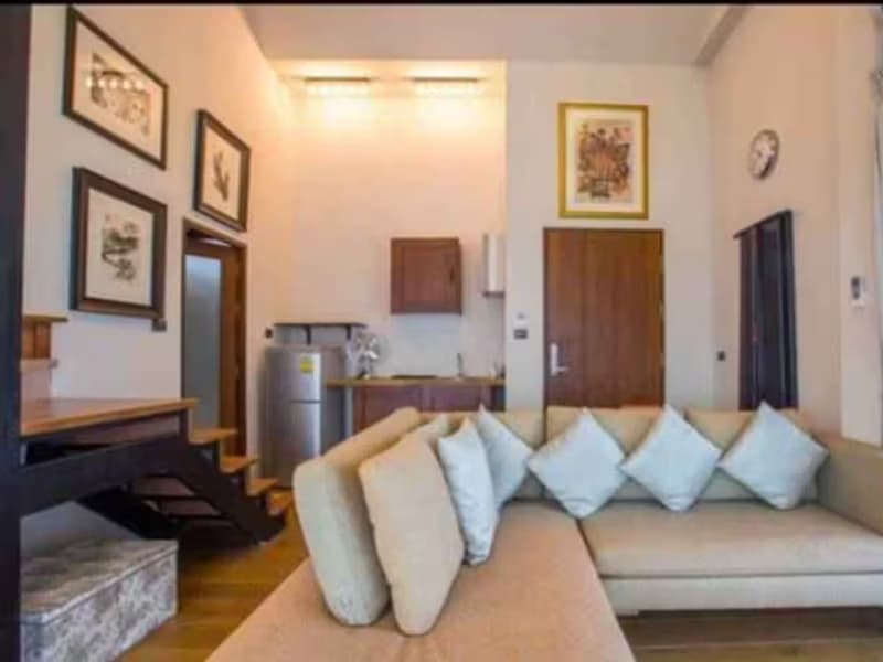 6 Bedroom House