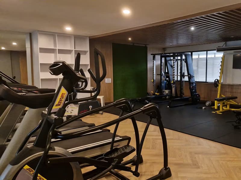 3 Bed Condo for Rent in Watthana