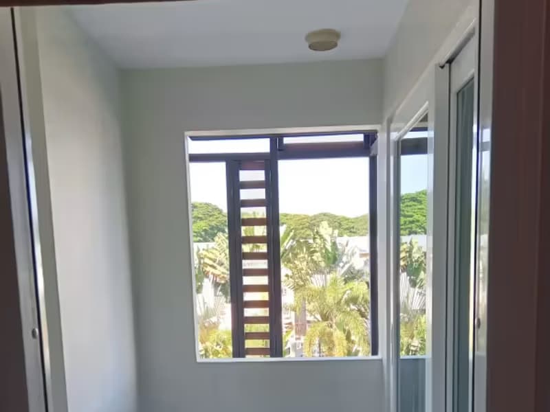 1 Bedroom Condo