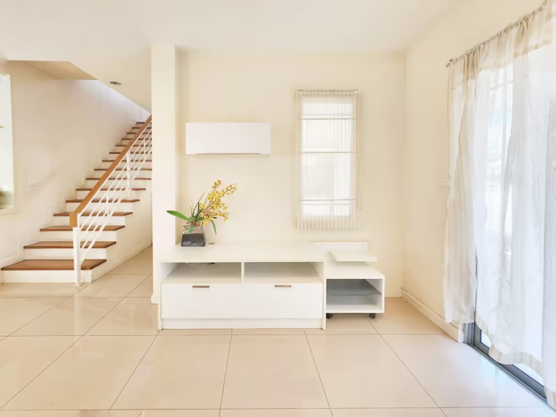 3 Bedroom House - Image 8